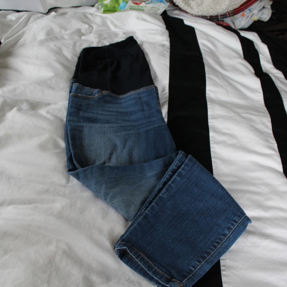 Maternity ankle length jeans